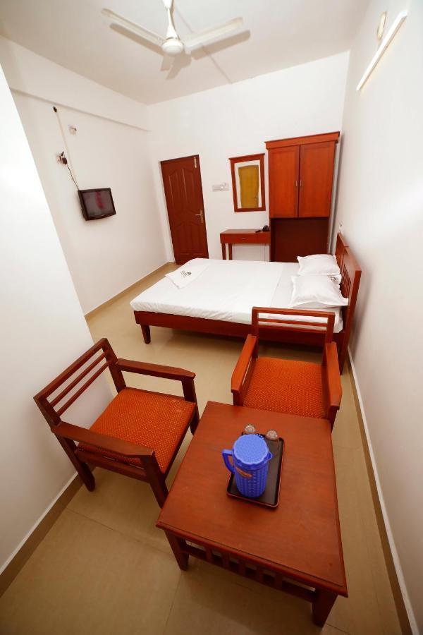 Kairali Tourist Home Guruvāyūr Extérieur photo